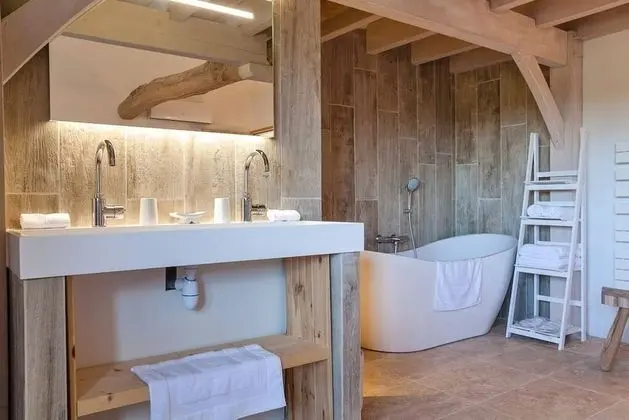 Tek Büyük Yataklı Oda, Özel Banyo (Chambre 2)