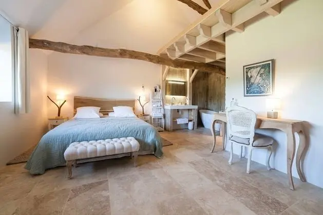 Tek Büyük Yataklı Oda, Özel Banyo (Chambre 3)