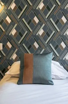 Büyük Yataklı Tek Kişilik Oda