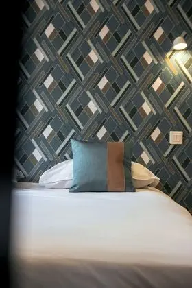 Büyük Yataklı Tek Kişilik Oda