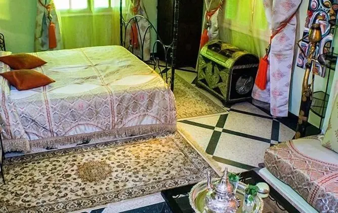 Tek Büyük Yataklı Oda, 1 Çift Kişilik Yatak