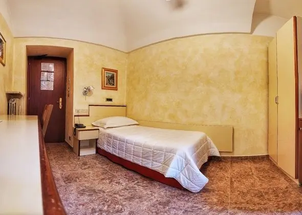 Standard Tek Kişilik Oda