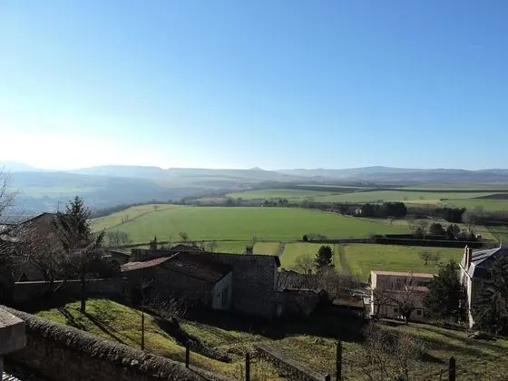 Comfort Tek Büyük Yataklı Oda (La Hutte Gauloise)
