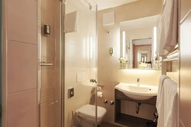 Tek Büyük veya İki Ayrı Yataklı Oda