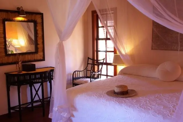 Suite, 1 Bedroom, Garden View (Upper Floor).