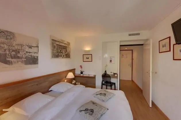 Comfort Tek Büyük Yataklı Oda