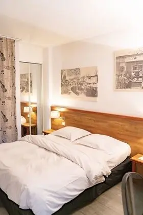 Comfort Tek Büyük Yataklı Oda