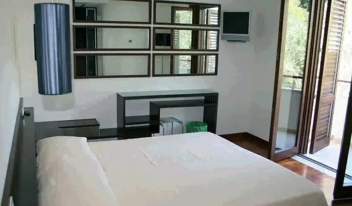 Classic Tek Büyük veya İki Ayrı Yataklı Oda