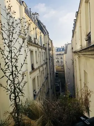 Oda (Pigalle 12)