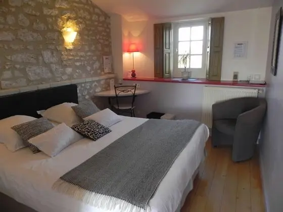 Comfort Tek Büyük veya İki Ayrı Yataklı Oda