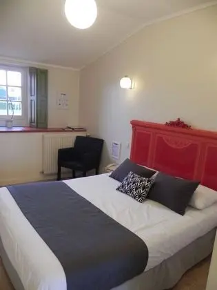 Comfort Tek Büyük veya İki Ayrı Yataklı Oda