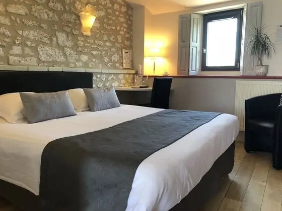 Comfort Tek Büyük veya İki Ayrı Yataklı Oda