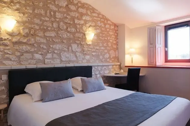 Comfort Tek Büyük veya İki Ayrı Yataklı Oda