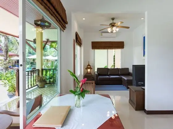 Suite Villa Pool  Access