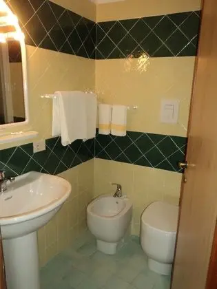 Standard Üç Kişilik Oda