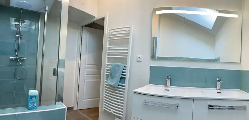 Comfort Tek Büyük veya İki Ayrı Yataklı Oda