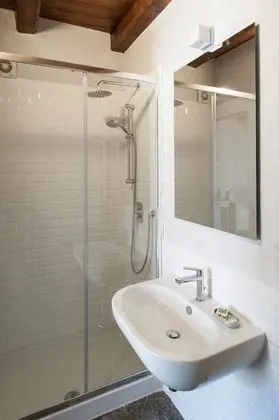 Comfort Tek Büyük Yataklı Oda, 1 Büyük (Queen) Boy Yatak, Özel Banyo, Şehir Manzaralı