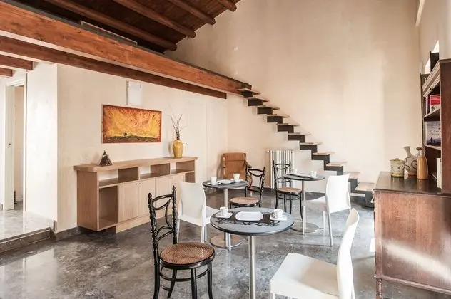 Design Üç Kişilik Oda, 3 Tek Kişilik Yatak, Özel Banyo, Şehir Manzaralı (Lavanda)