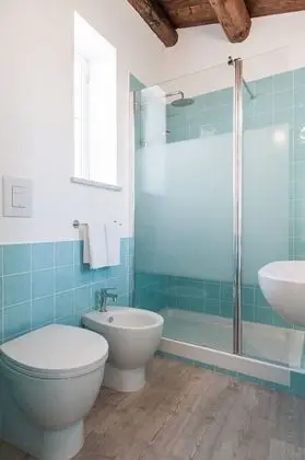 Design Üç Kişilik Oda, 3 Tek Kişilik Yatak, Özel Banyo, Şehir Manzaralı (Lavanda)