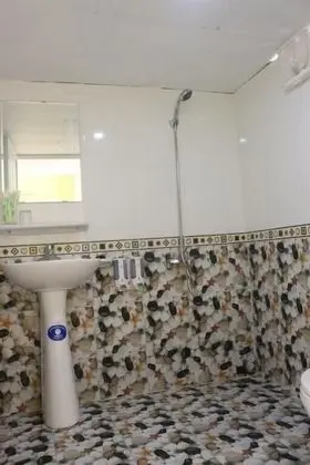 Bungalov, Ortak Banyo