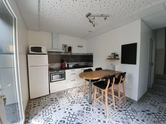 Tek Büyük Yataklı Oda, Zemin Kat