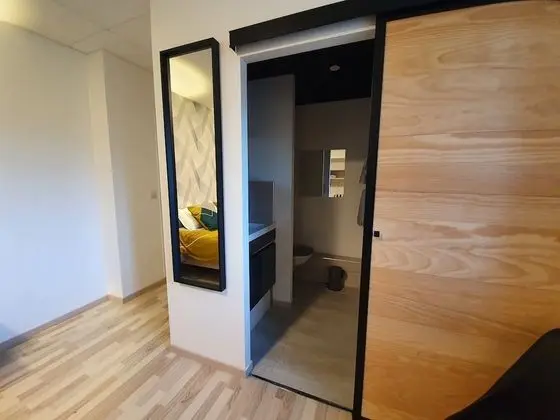 Tek Büyük Yataklı Oda, Zemin Kat