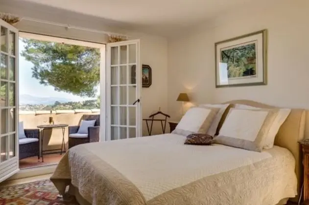 Tek Büyük Yataklı Oda, Teras, Deniz Manzaralı (Sirocco)