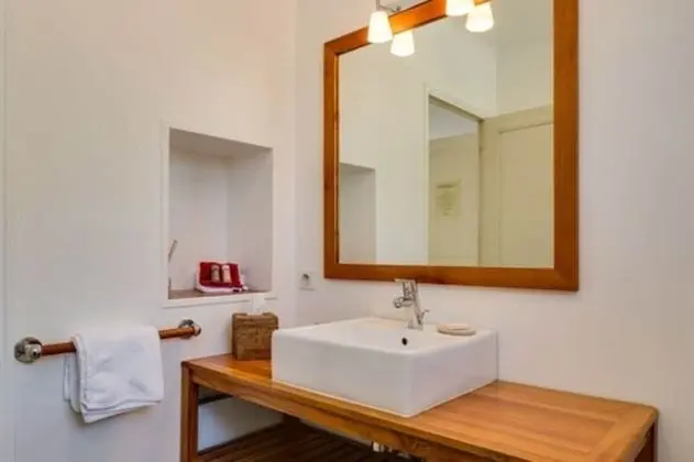 Tek Büyük Yataklı Oda, Teras, Deniz Manzaralı (Sirocco)