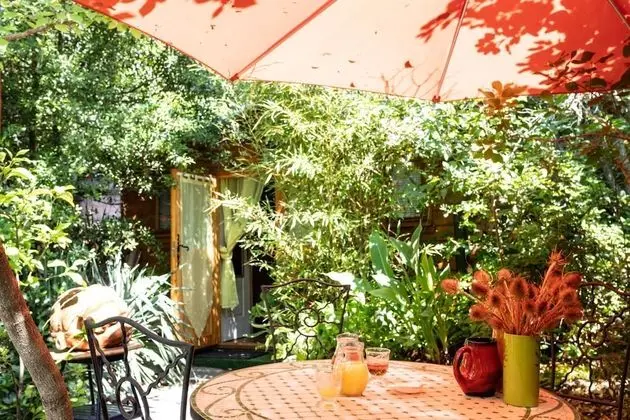 Basic Tek Büyük Yataklı Oda