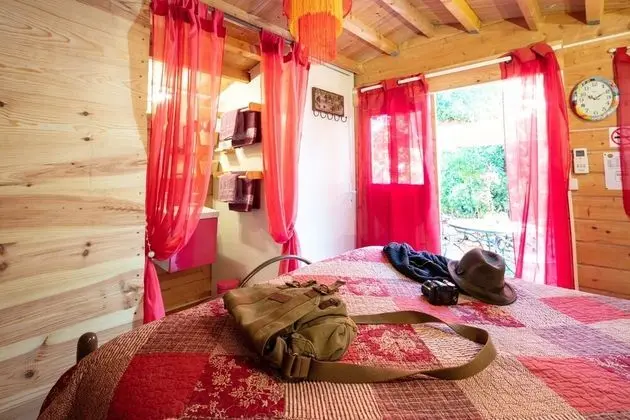 Basic Tek Büyük Yataklı Oda, Bahçe Manzaralı