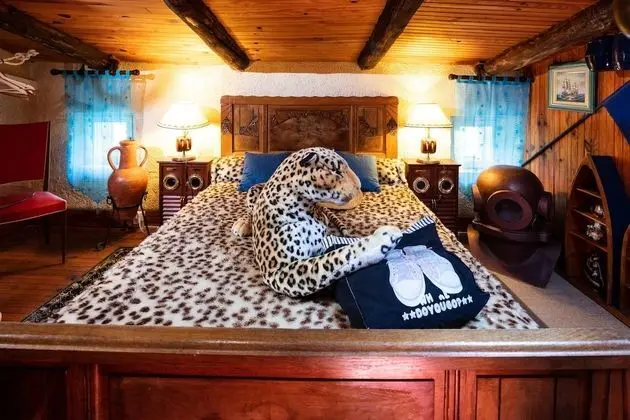 Gallery Tek Büyük Yataklı Oda