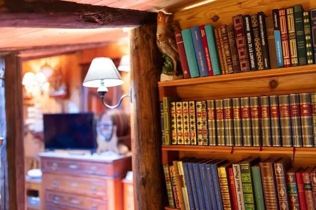 Gallery Tek Büyük Yataklı Oda