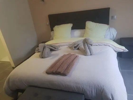Comfort Tek Büyük Yataklı Oda (2)