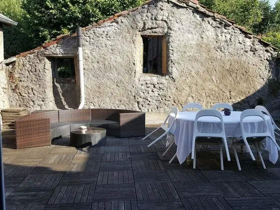 Deluxe Tek Büyük Yataklı Oda, Bahçeli