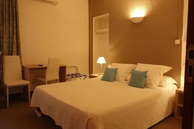 Standard Tek Büyük veya İki Ayrı Yataklı Oda, Teras