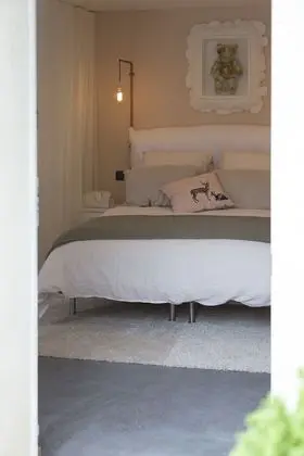 Classic Tek Büyük Yataklı Oda