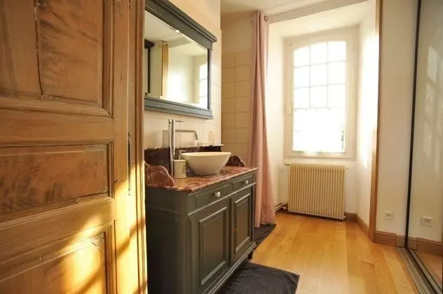 Tek Büyük Yataklı Oda (Les Pois de Senteur)