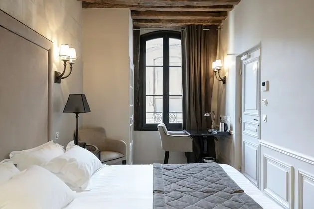 Classic Tek Büyük Yataklı Oda, 1 Büyük (Queen) Boy Yatak