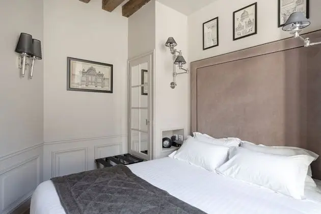 Standard Tek Büyük veya İki Ayrı Yataklı Oda, 1 Büyük (Queen) Boy Yatak