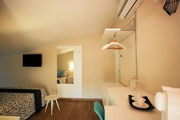 Tek Büyük Yataklı Oda (Turchese)