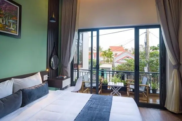 Deluxe Oda, Balkon, Havuz Manzaralı