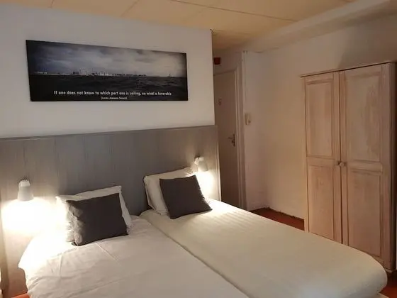 Comfort Tek Büyük veya İki Ayrı Yataklı Oda