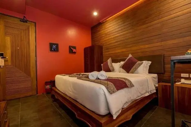 Deluxe Tek Büyük Yataklı Oda