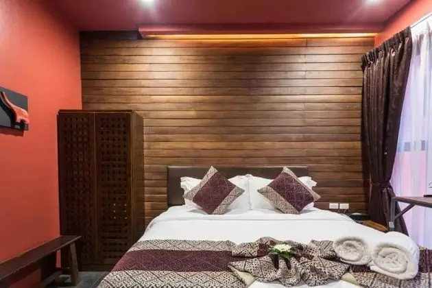 Deluxe Tek Büyük Yataklı Oda