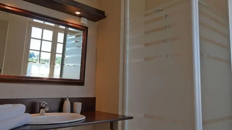 Deluxe Tek Büyük Yataklı Oda, 1 En Büyük (King) Boy Yatak, Tepe Manzaralı (Maury)