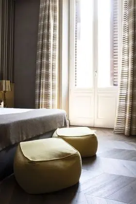 Deluxe Tek Büyük Yataklı Oda (Gold)