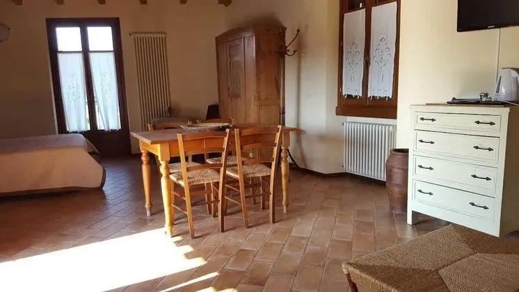 Üç Kişilik Oda