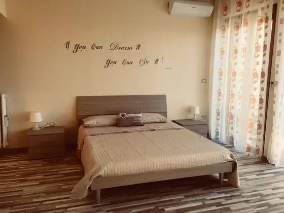 Tek Büyük Yataklı Oda