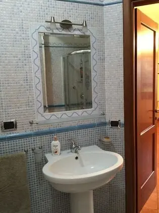 Üç Kişilik Oda, Banyolu/Duşlu
