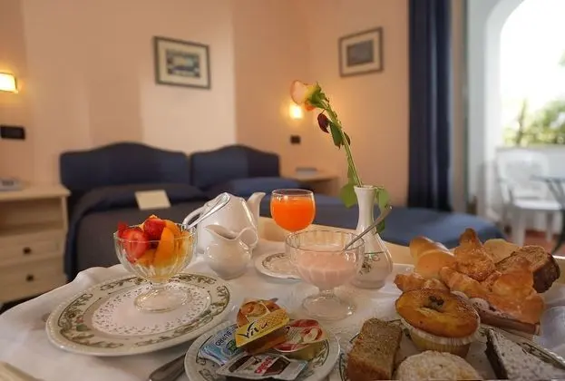 Superior Tek Büyük Yataklı Oda, Balkon, Deniz Manzaralı